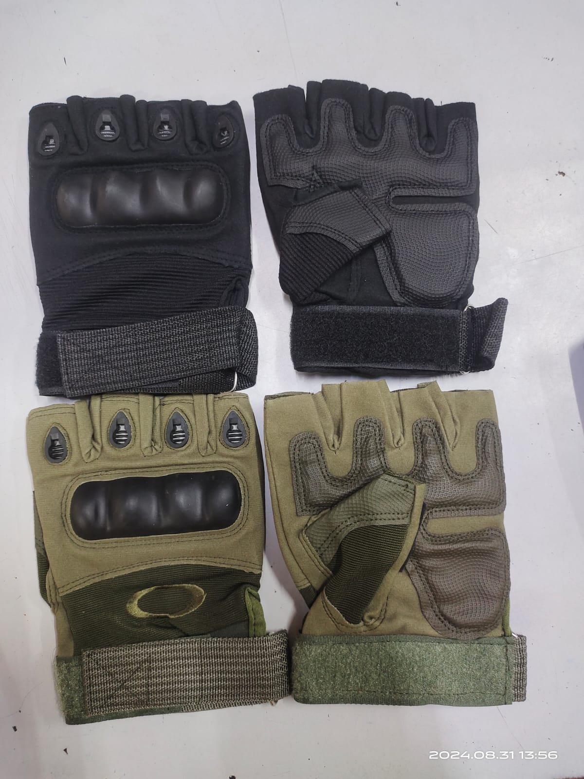 HAND GLOVES
